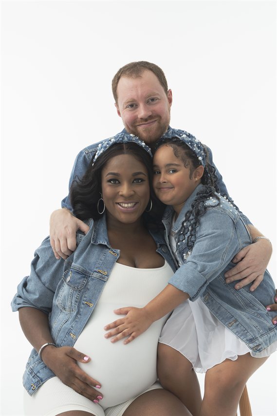 Family portraits at Memoir Studios