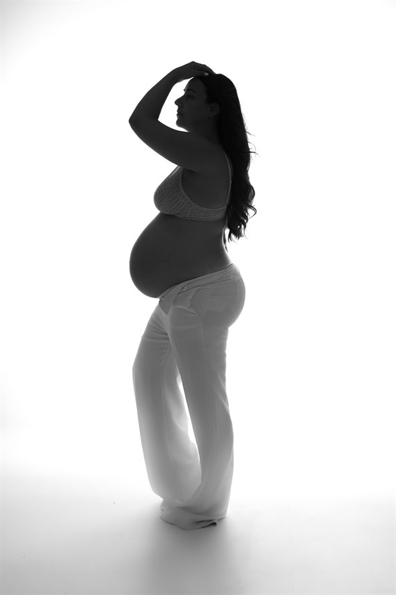 Maternity photography at Memoir Studios